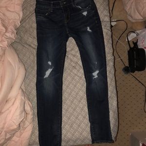 Guys American Eagle Dark Wash ripped jeans